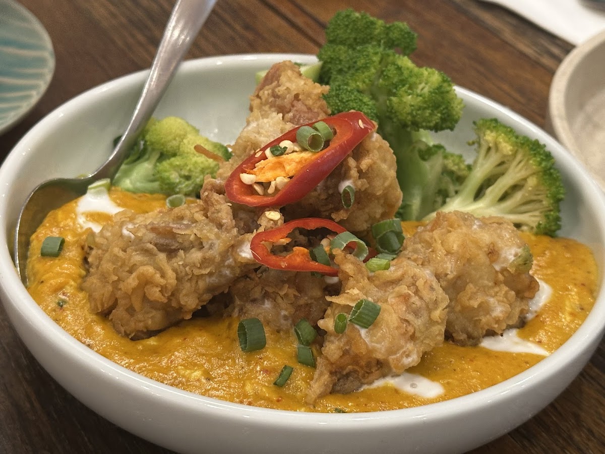 Siam Pagoda Thai Garden Restaurant-2