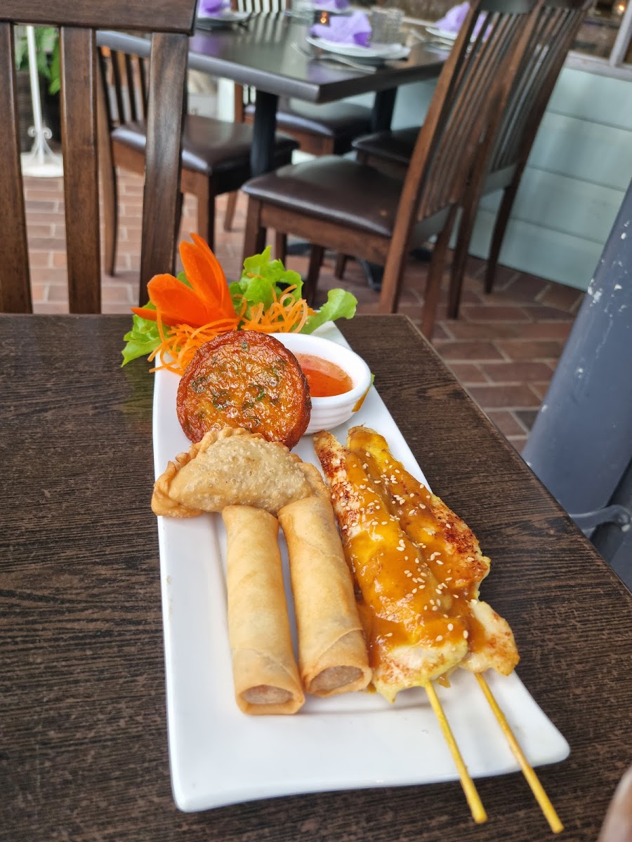 Siam Pagoda Thai Garden Restaurant-8